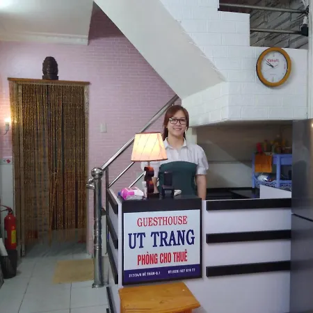 Guest House Uttrang